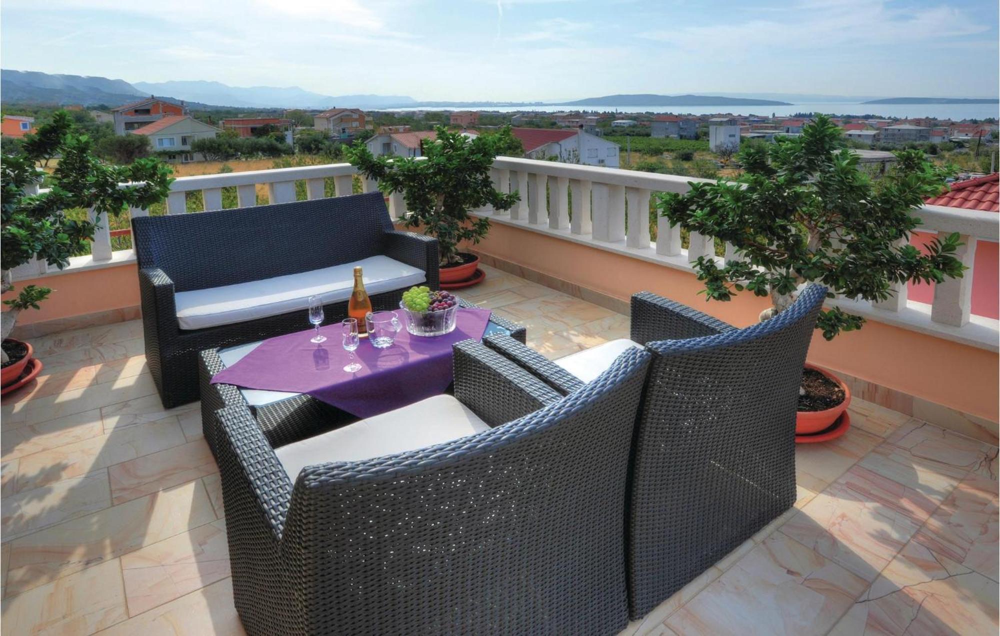 Amazing Home In Kastel Stari With House Sea View Kastela Exterior photo